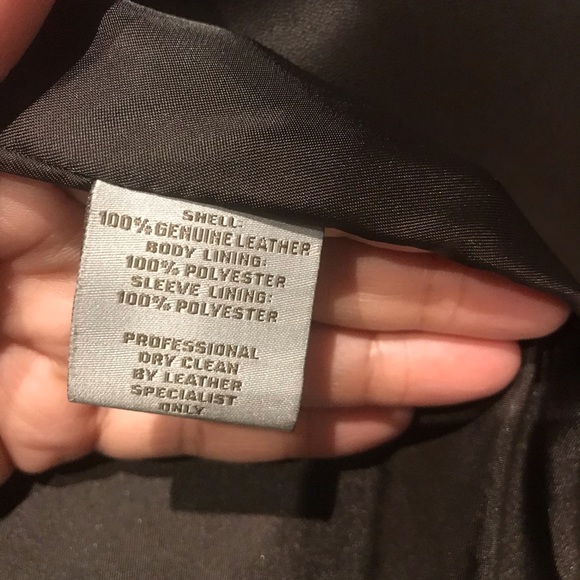 WEEKEND COAT SALE 💯 Leather - Picture 7 of 8